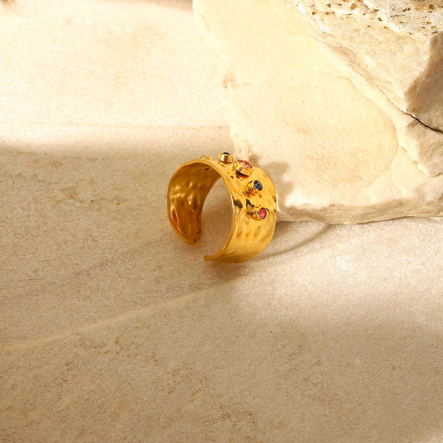 Large bague avec pierre en cristal - e-thnic