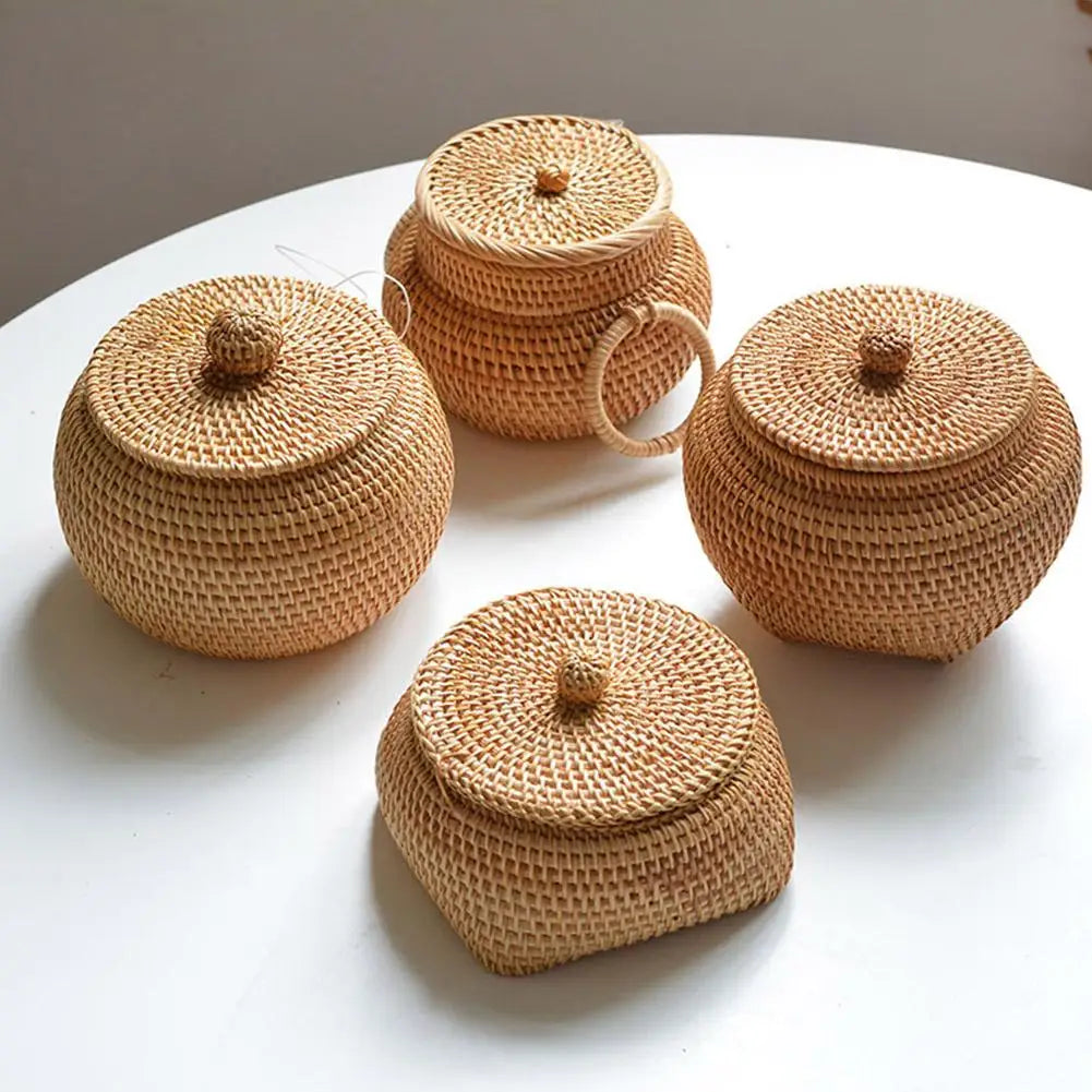 Boîte ronde en rotin avec couvercle tressé à la main - e-thnic