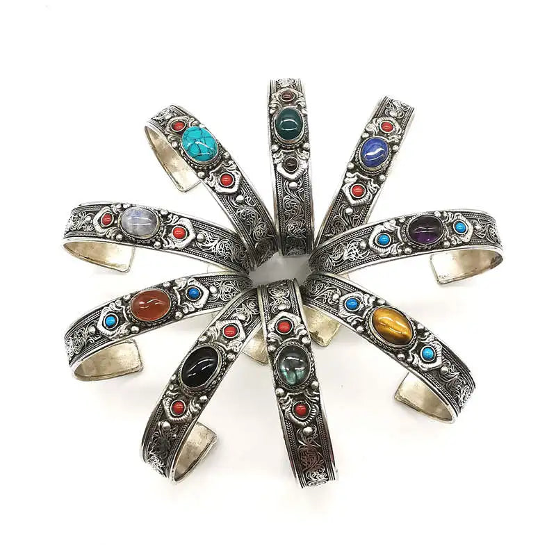 Bracelets tibétains en cuivre incrustés de pierres naturelles - e-thnic