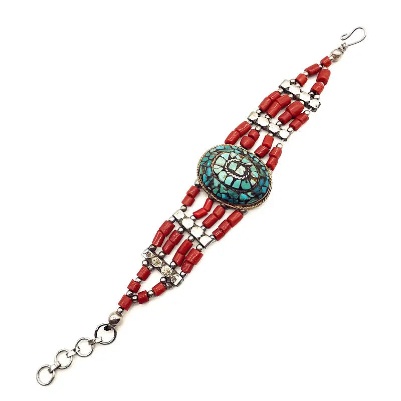 Bracelet- Perles rouges en verre avec pendentif en laiton - e-thnic