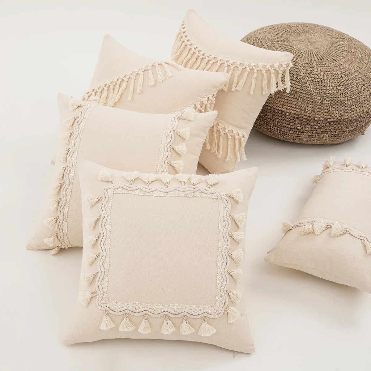 Housses de coussin neutres avec pompons - e-thnic