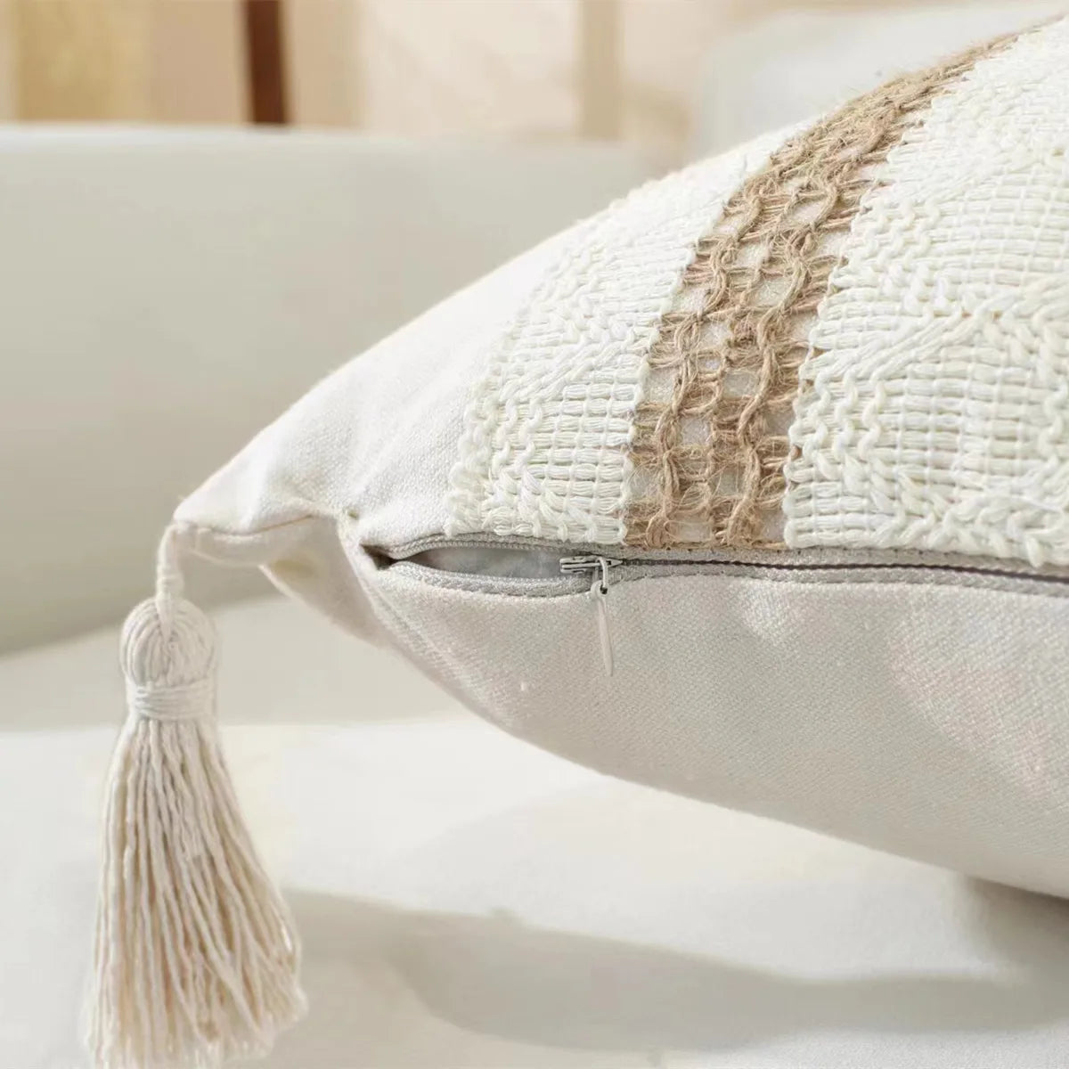 Housse de coussin beige avec motif rayé - e-thnic