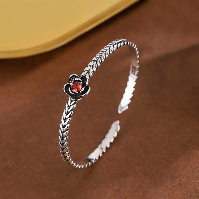 Bracelet vintage en argent avec fleurs et cristal rouge brillant - e-thnic