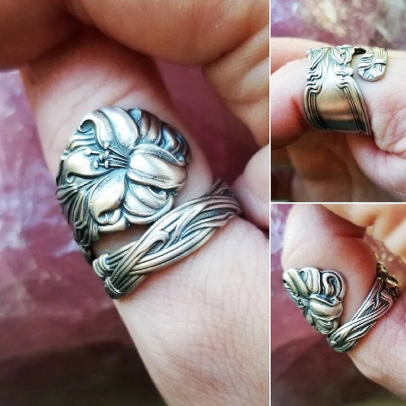 Bague vintage en forme de fleur de lys enroulée - e-thnic